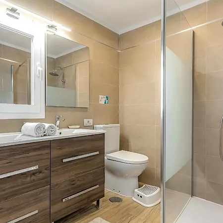 Pampano Ocean View Apartman *
